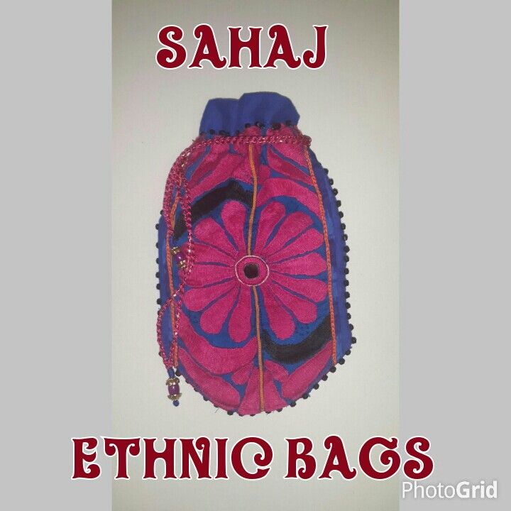 “Unveiling the Contents of Nithyasree’s Handbag: A Glimpse into Personal Essentials”